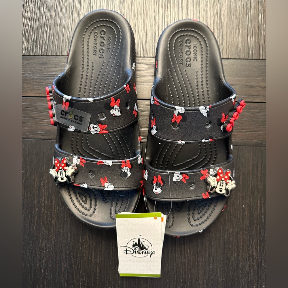 Women’s Crocs Sandals Size 7